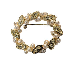 Vintage Gold Tone Faux Pearl & Rhinestone Brooch Pin